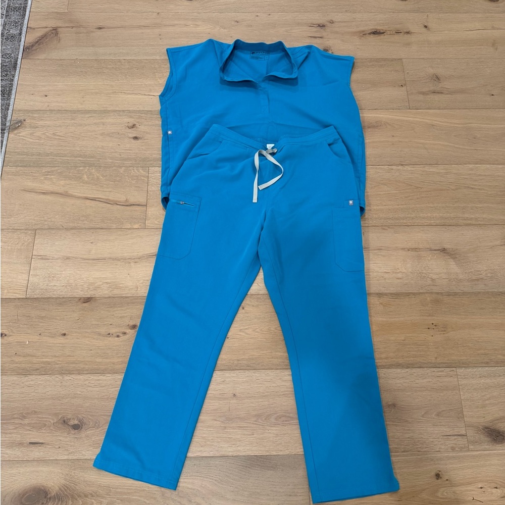 SET SHIRT & PANTS!!Women’s Bright Blue Stretch Drawstring Pants